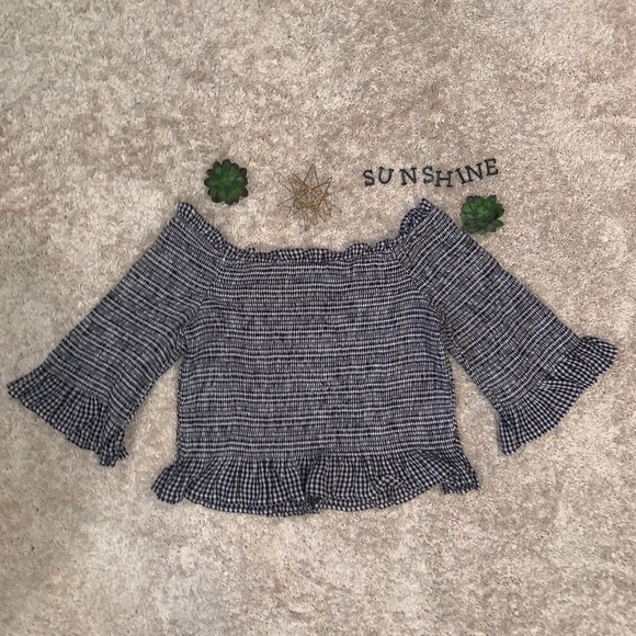 American Eagle Checkered Off the Shoulder - Picture 1 of 3